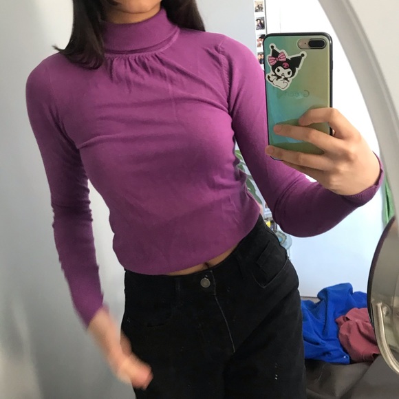 Perfect Purple Turtle Neck - Picture 2 of 2